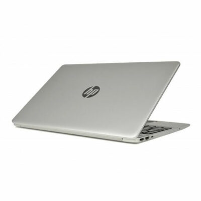 Laptop HP Core i3 8va, 128gb, 4gb, 15pulg, LED