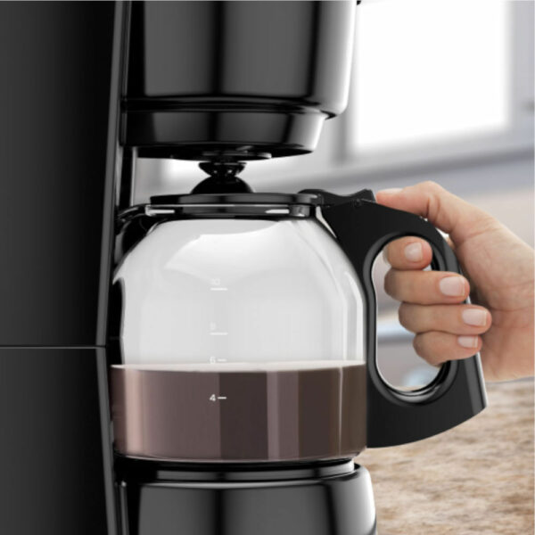 CAFETERA BLACK DECKER-12 TAZAS-FUNCION VORTEX-BOTON ENCENDIDO Y APAGADO