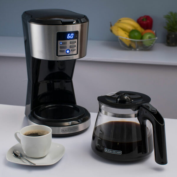 CAFETERA BLACK DECKER 12 TAZAS PROGRAMABLE DIGITAL CON JARRA DE VIDRIO NEGRA