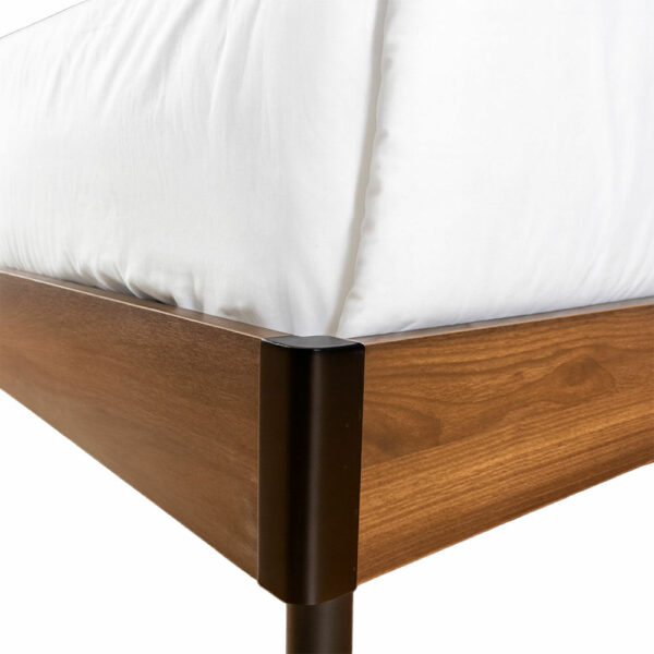 LIAN-DETALLE.jpg Cama Lian | Queen- 2 ½ Plazas Bi Color Walnut /Blanco Antiguo